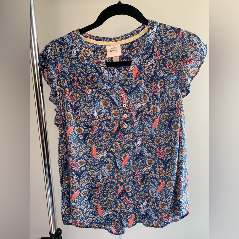 Knox Rose Blue and Pink Floral Blouse